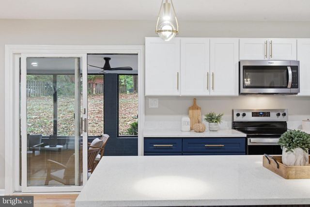 896 FOREST LN, Hanover, MD 21076