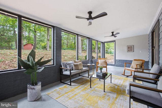 896 FOREST LN, Hanover, MD 21076