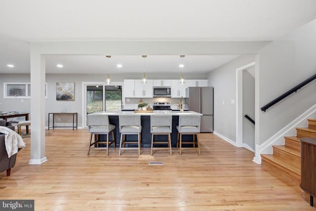 896 FOREST LN, Hanover, MD 21076