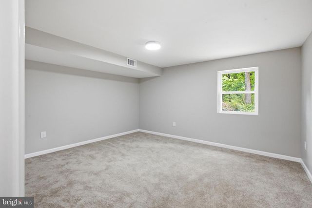 896 FOREST LN, Hanover, MD 21076