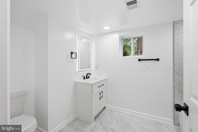 896 FOREST LN, Hanover, MD 21076