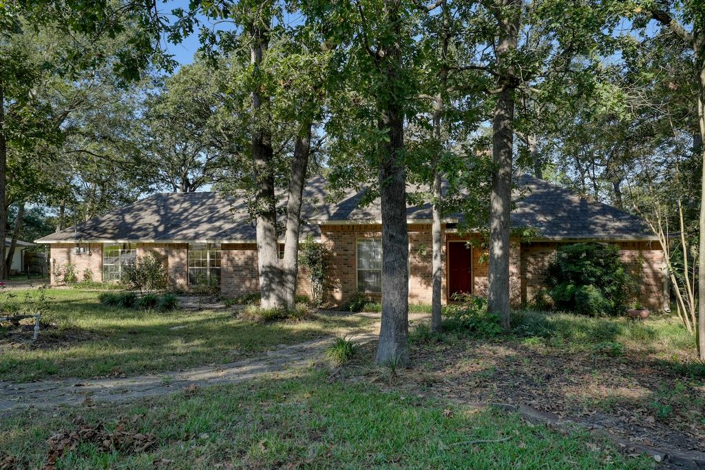 532 Woodside Drive, Hideaway, TX 75771
