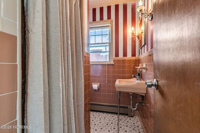 712 Mclean Avenue, Point Pleasant Beach, NJ 08742