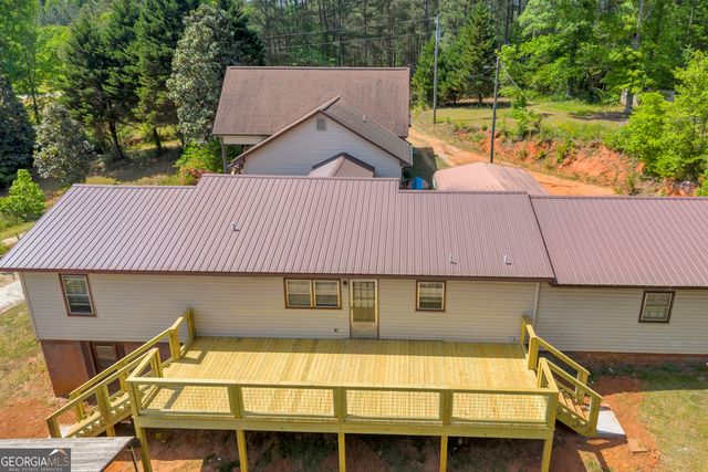 1894 Athens Rd, Carnesville, GA 30521
