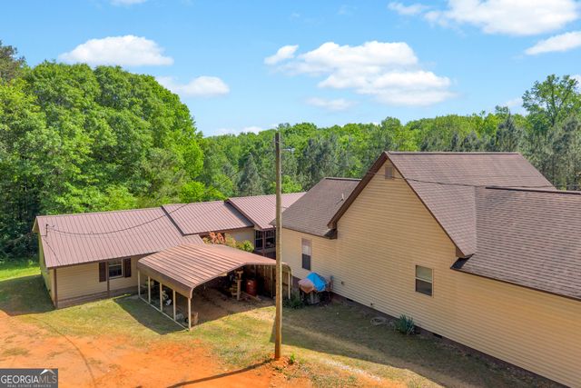 1894 Athens Rd, Carnesville, GA 30521