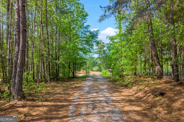 1894 Athens Rd, Carnesville, GA 30521