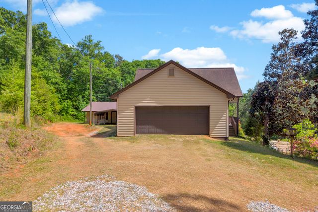 1894 Athens Rd, Carnesville, GA 30521