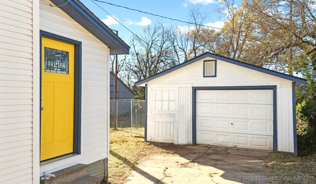 112 N Linden Street, Sapulpa, OK 74066