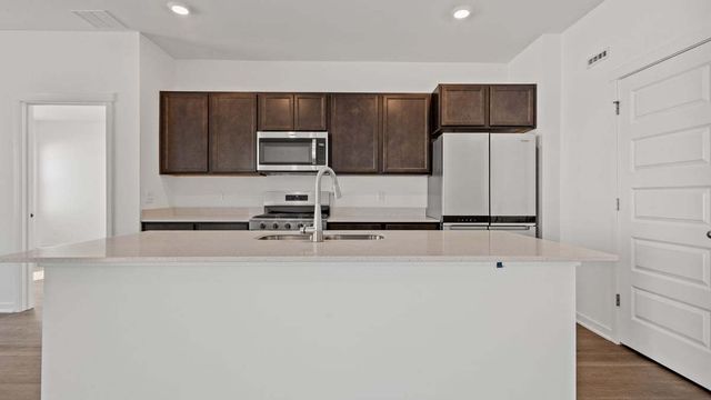 17539 W Windemere Circle, Lockport, IL 60441