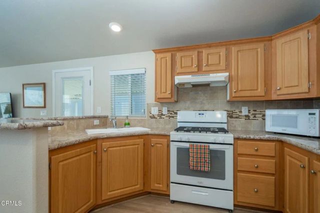 103 Madonna 103, Thousand Oaks, CA 91320