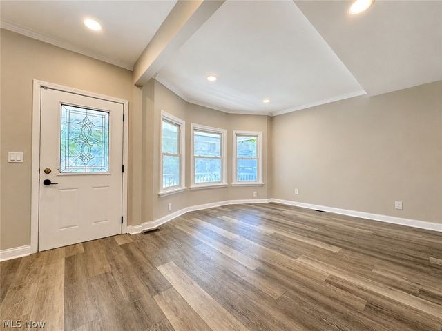 6808 Fir Avenue, Cleveland, OH 44102