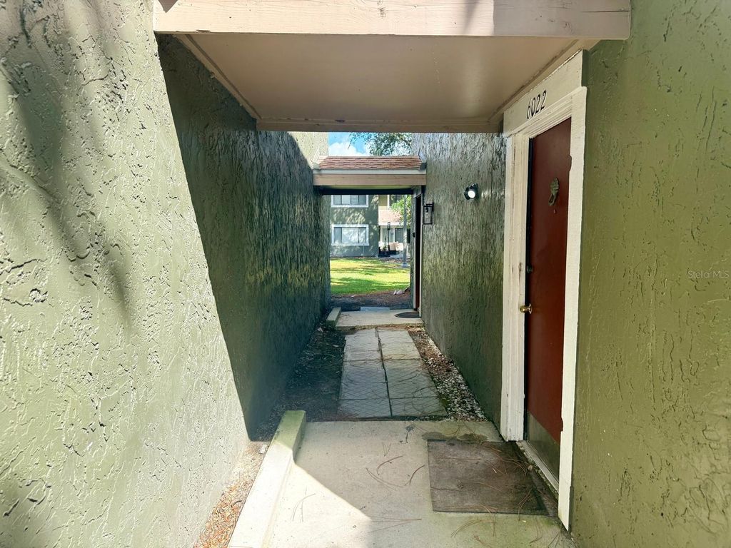 6022 PEREGRINE AVENUE 20B, Orlando, FL 32819