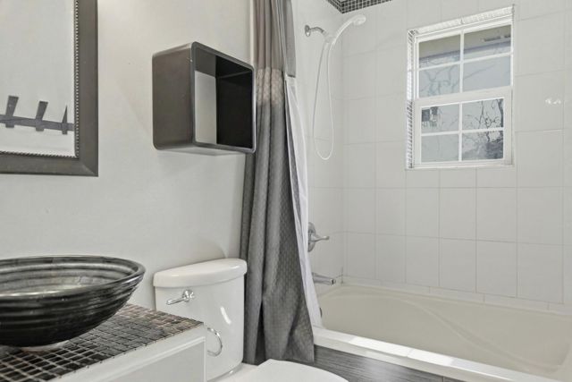 514 Forest Oak Drive, Somerville, TX 77879