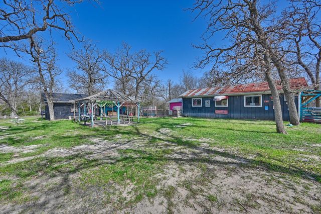 514 Forest Oak Drive, Somerville, TX 77879