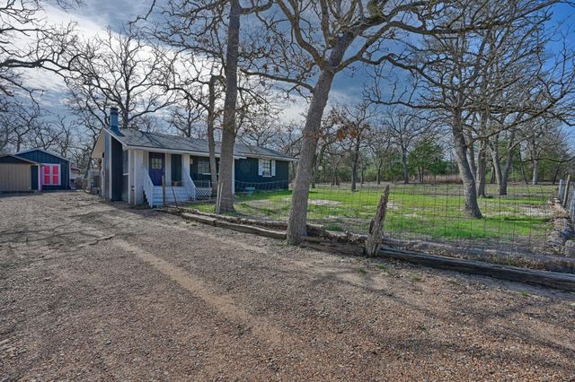 514 Forest Oak Drive, Somerville, TX 77879