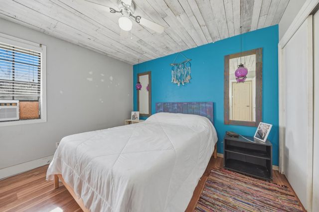 514 Forest Oak Drive, Somerville, TX 77879