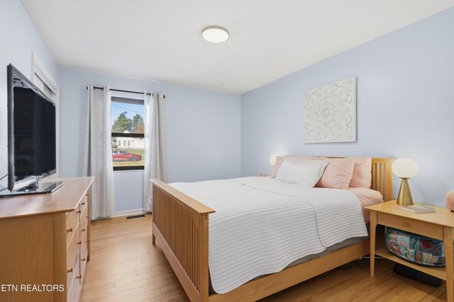 1021 Oxford Hills Drive, Maryville, TN 37803