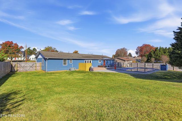 1021 Oxford Hills Drive, Maryville, TN 37803