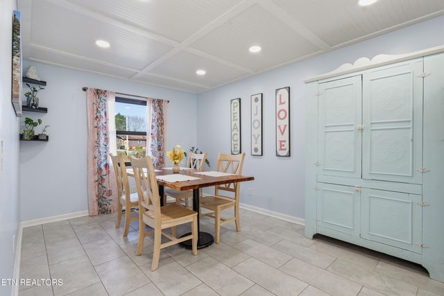 1021 Oxford Hills Drive, Maryville, TN 37803