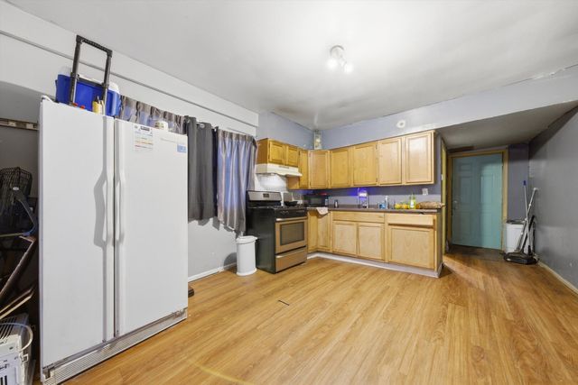 1626 N Saint Louis Avenue, Chicago, IL 60647