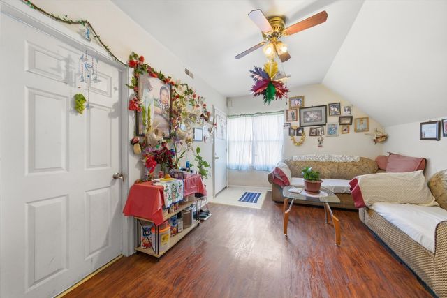 1626 N Saint Louis Avenue, Chicago, IL 60647