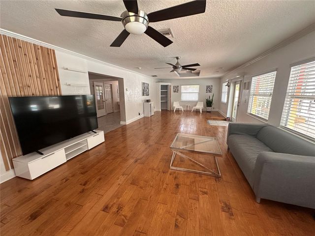 5657 OCEANIC ROAD, Holiday, FL 34690