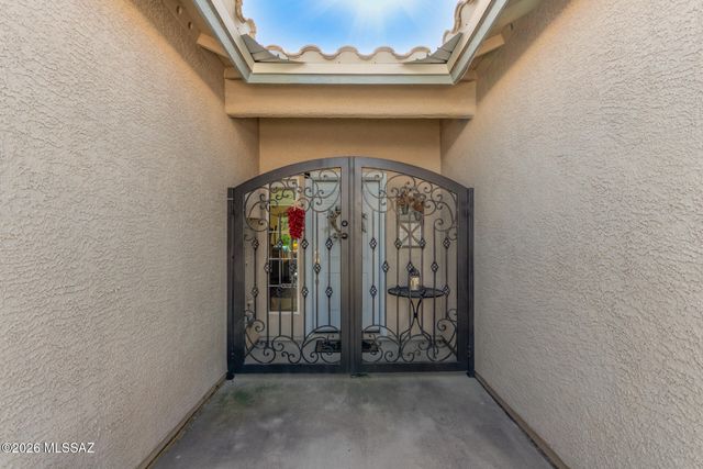 10002 E Paseo San Bernardo, Tucson, AZ 85747