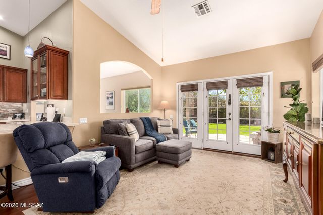 10002 E Paseo San Bernardo, Tucson, AZ 85747