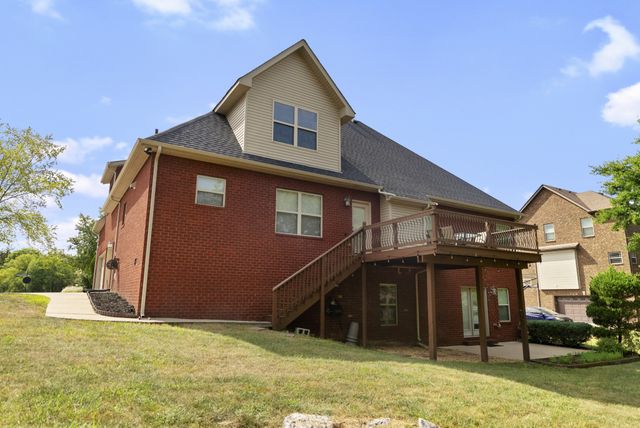 8054 Vineyard Ln, La Vergne, TN 37086