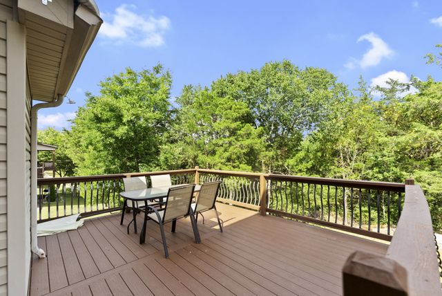 8054 Vineyard Ln, La Vergne, TN 37086