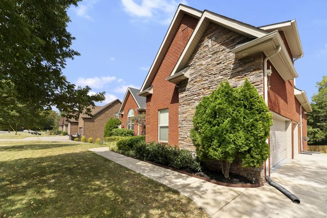 8054 Vineyard Ln, La Vergne, TN 37086