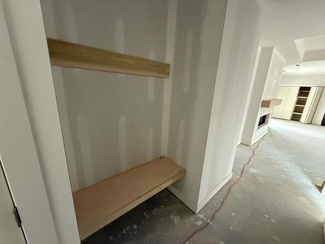 8992 E Forbes Cir., Bel Aire, KS 67226