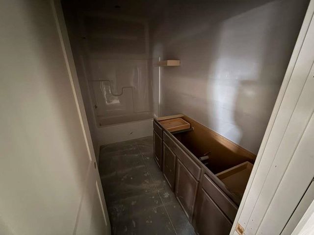 8992 E Forbes Cir., Bel Aire, KS 67226