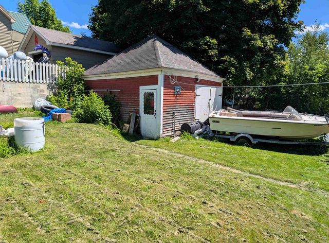 22 Cambridge Street, Berlin, NH 03570