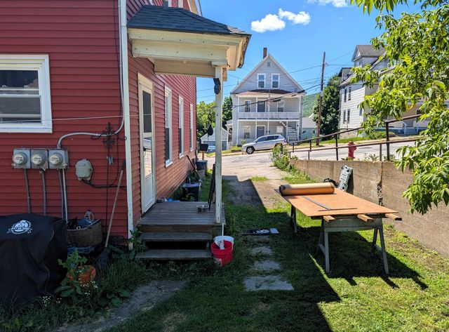 22 Cambridge Street, Berlin, NH 03570