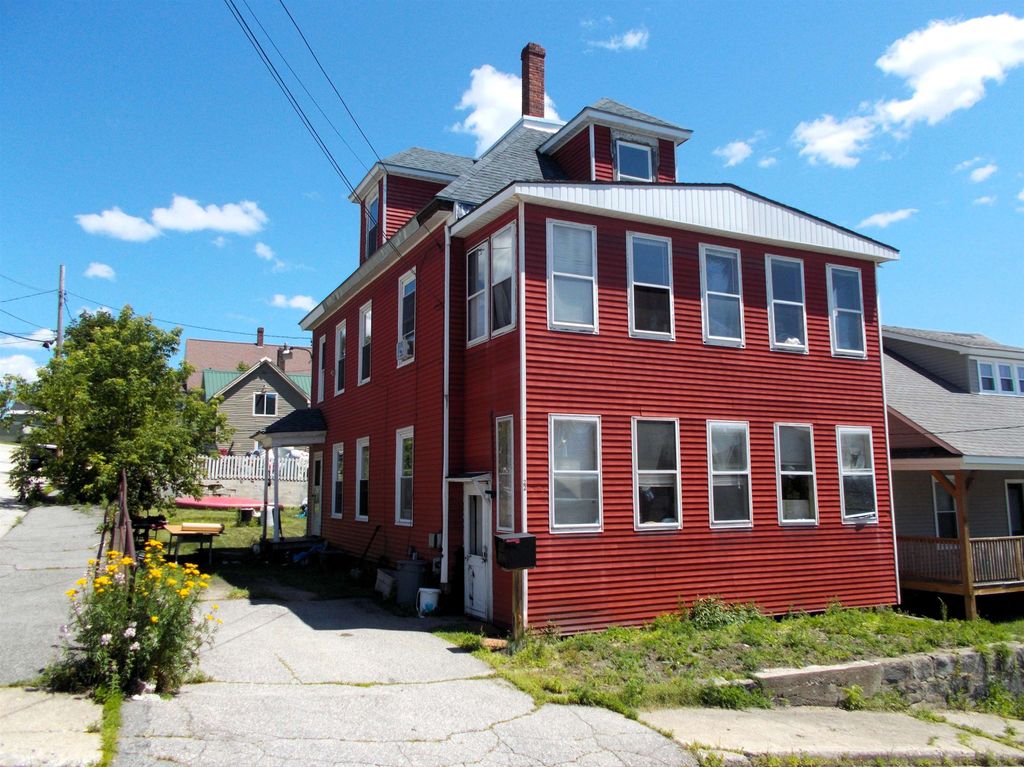 22 Cambridge Street, Berlin, NH 03570