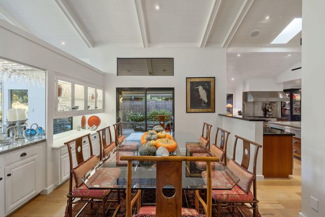 716 N Silvervale Drive, Visalia, CA 93291