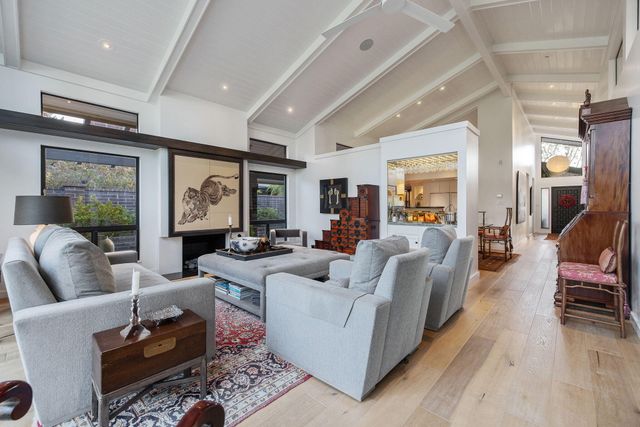 716 N Silvervale Drive, Visalia, CA 93291