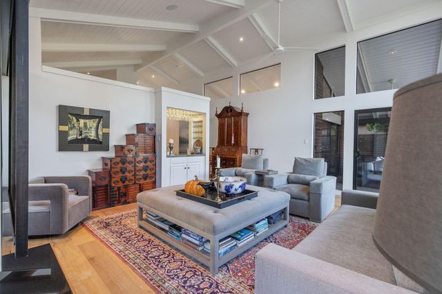 716 N Silvervale Drive, Visalia, CA 93291