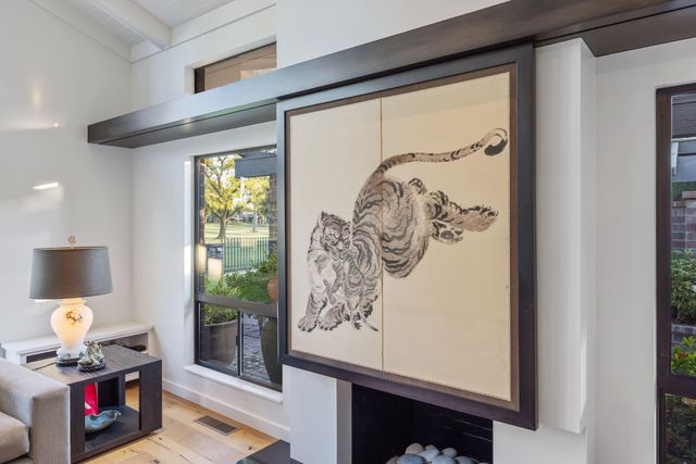 716 N Silvervale Drive, Visalia, CA 93291