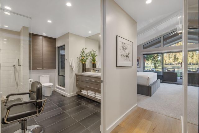 716 N Silvervale Drive, Visalia, CA 93291