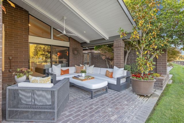 716 N Silvervale Drive, Visalia, CA 93291