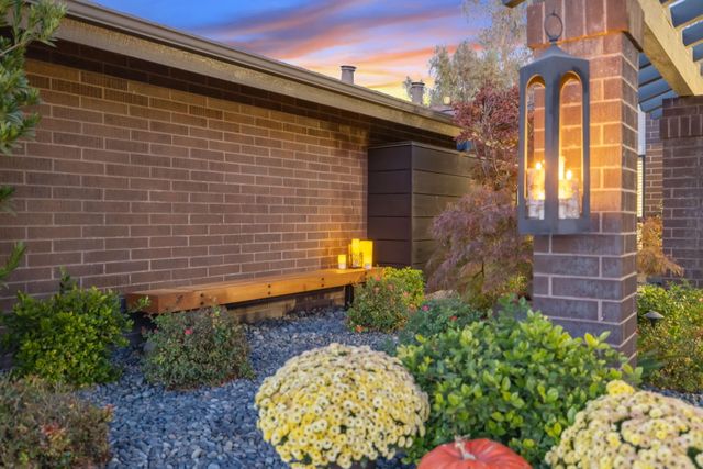 716 N Silvervale Drive, Visalia, CA 93291