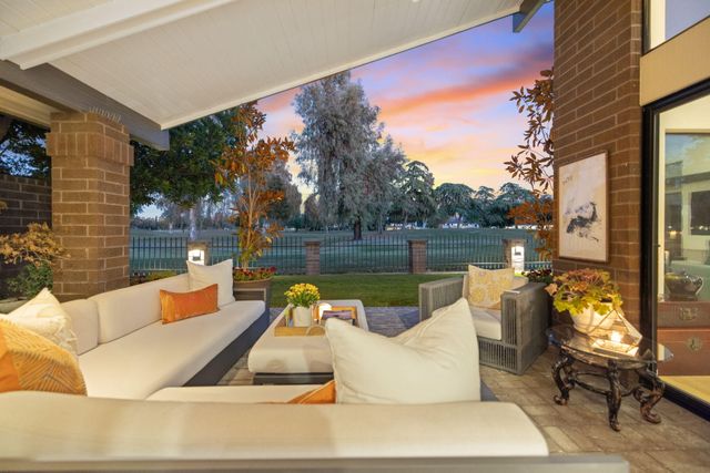 716 N Silvervale Drive, Visalia, CA 93291