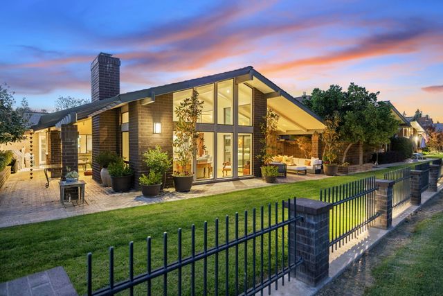 716 N Silvervale Drive, Visalia, CA 93291