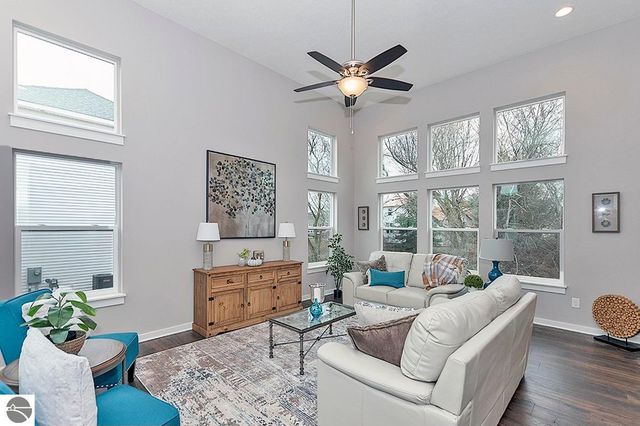 540 W Wildwood, Owosso, MI 48867