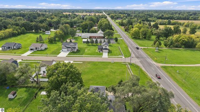 540 W Wildwood, Owosso, MI 48867