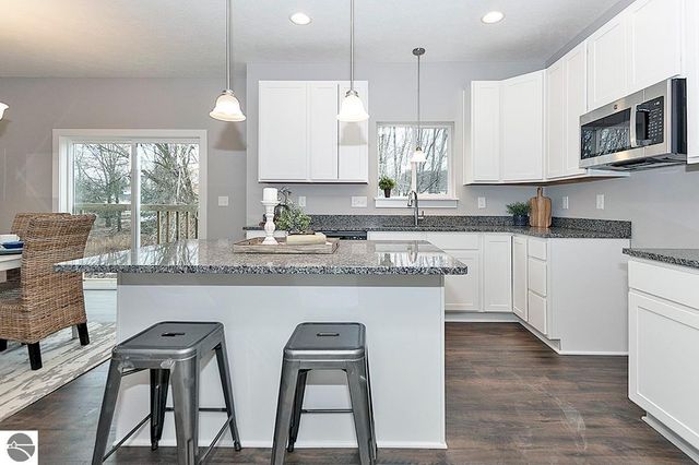 540 W Wildwood, Owosso, MI 48867