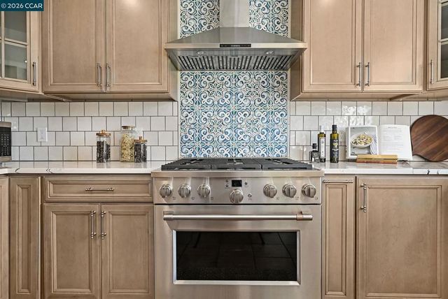 600 McLaughlin St, Richmond, CA 94805