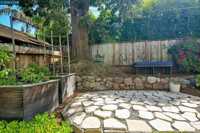 600 McLaughlin St, Richmond, CA 94805
